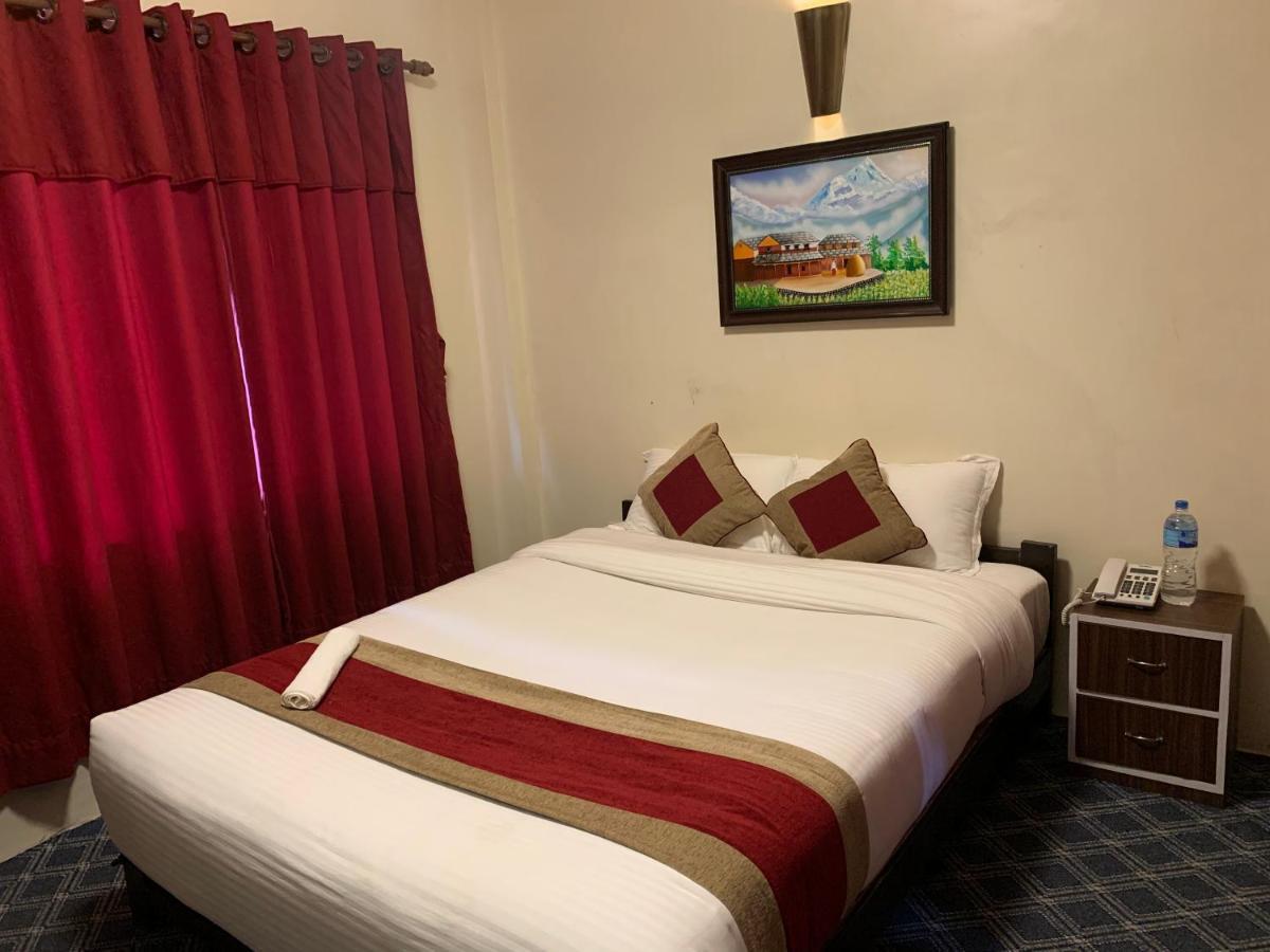 Hotel Sakura Durbar ナガルコット エクステリア 写真