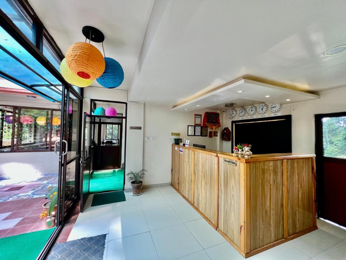 Hotel Sakura Durbar ナガルコット エクステリア 写真